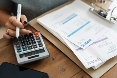 How to Set Rates for Your Virtual Assistant Business