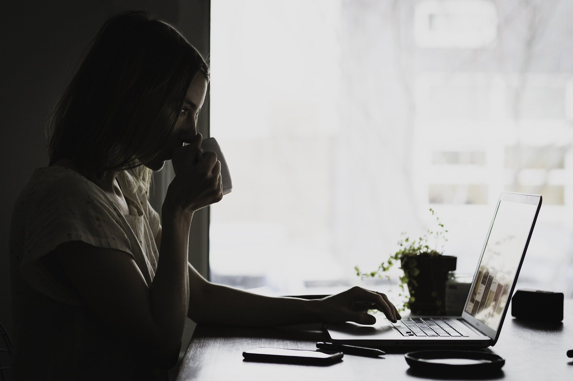 How to Write a Virtual Assistant Email Proposal
