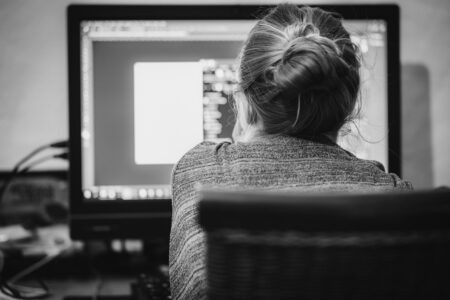 How Can I Find Clients Using LinkedIn?