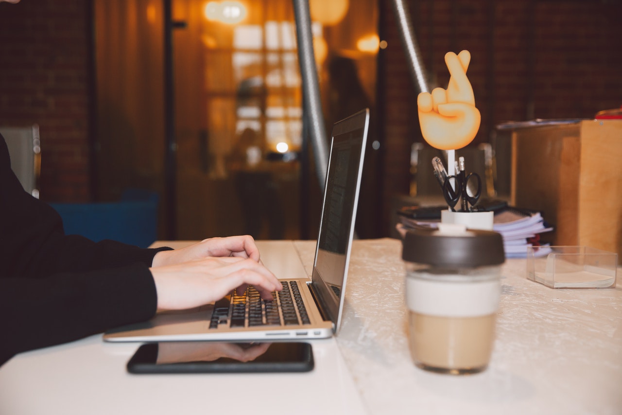 4 Reasons to Choose a Virtual Assistant Career